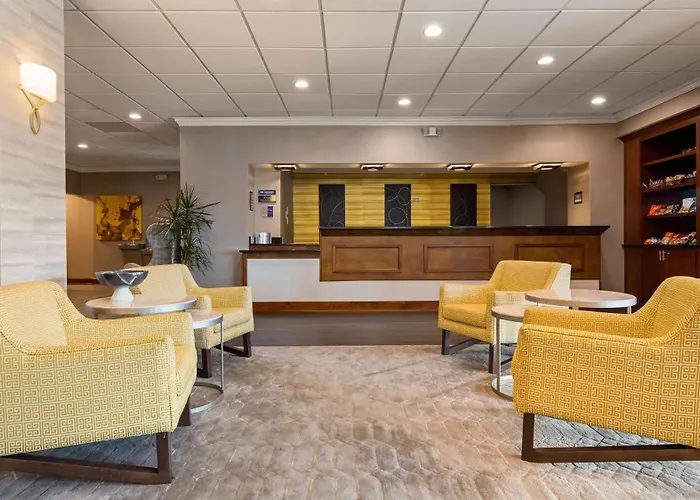 Cottonwood Airport & Expo Hotel Louisville